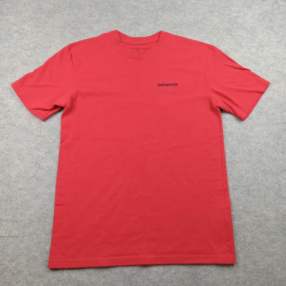 Patagonia Shirt Mens XS Red Responsibili-Tee Back Logo Graphic Tagless Tee